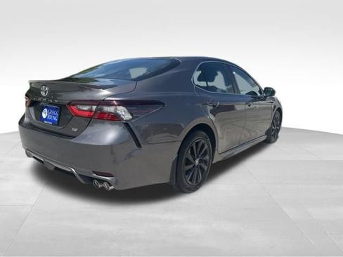 Used 2024 Toyota Camry SE FWD image 6