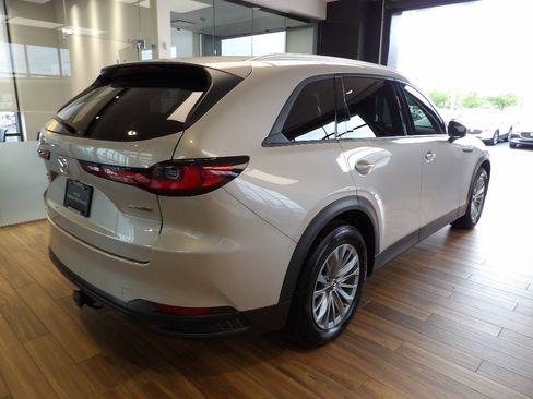 Certified 2024 MAZDA CX-90 3.3 Turbo w/ Preferred Plus AWD/4WD image 6