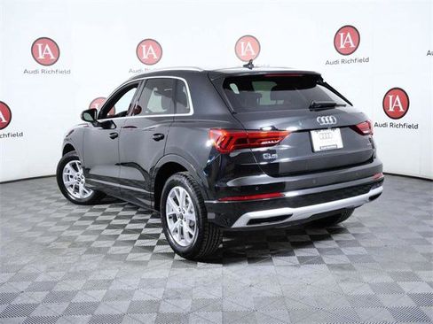 Used 2024 Audi Q3 2.0T Premium w/ Convenience Package image 6