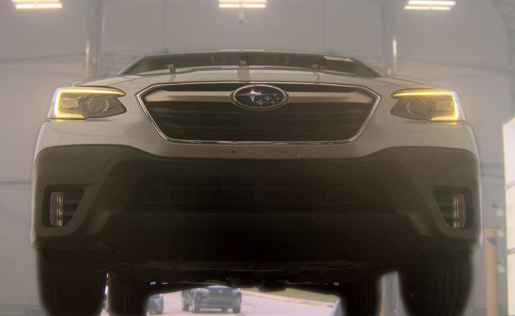 Used 2021 Subaru Outback Premium AWD/4WD image 3