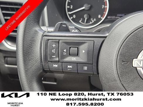 Used 2024 Nissan Rogue SV FWD image 27