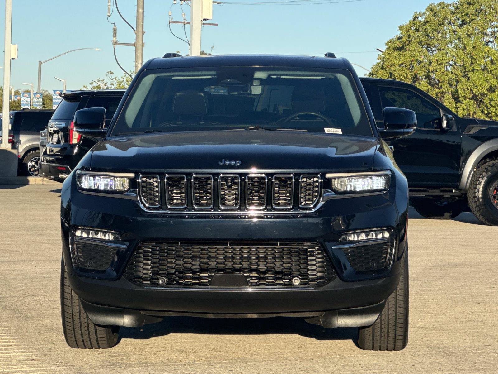 Used 2023 Jeep Grand Cherokee 4WD 4xe w/ Luxury Tech Group II image 5