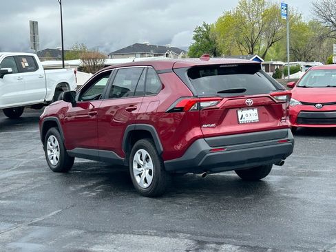 Used 2024 Toyota RAV4 LE AWD/4WD image 7