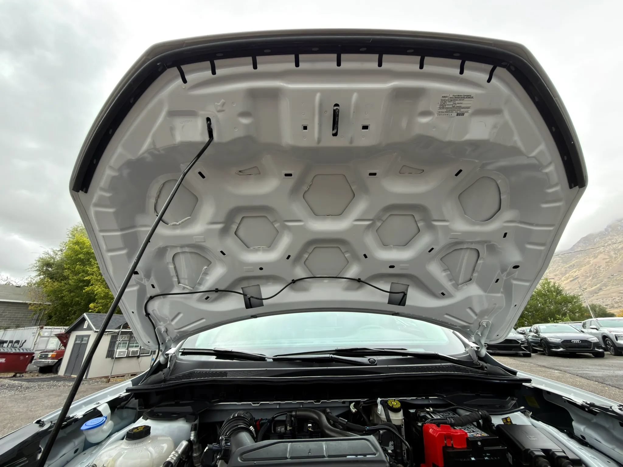 Used 2025 Ford Escape Active AWD/4WD image 4