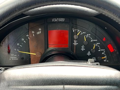 Used 1995 Chevrolet Corvette Coupe RWD image 22