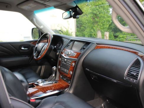 Used 2017 INFINITI QX80 4WD w/ Deluxe Technology Package image 15