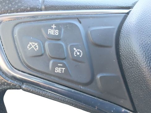 Used 2021 Chevrolet Malibu LT image 21