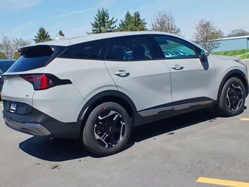 New 2026 Kia Sportage S AWD/4WD image 3