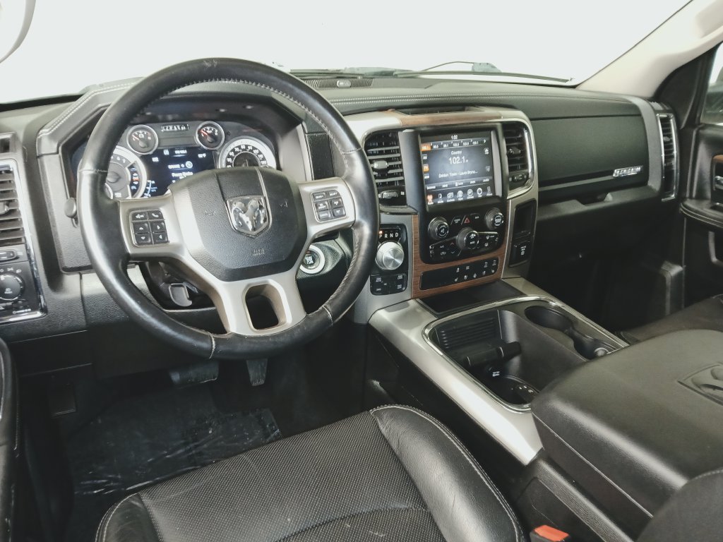 Used 2016 RAM 1500 Laramie w/ Convenience Group AWD/4WD image 8