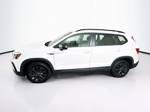 Used 2024 Volkswagen Taos S FWD image 4