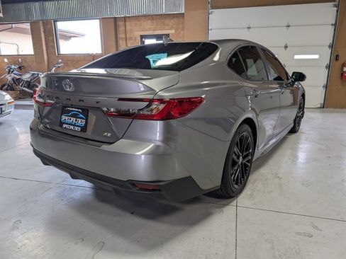 Used 2025 Toyota Camry SE w/ Convenience Package FWD image 10