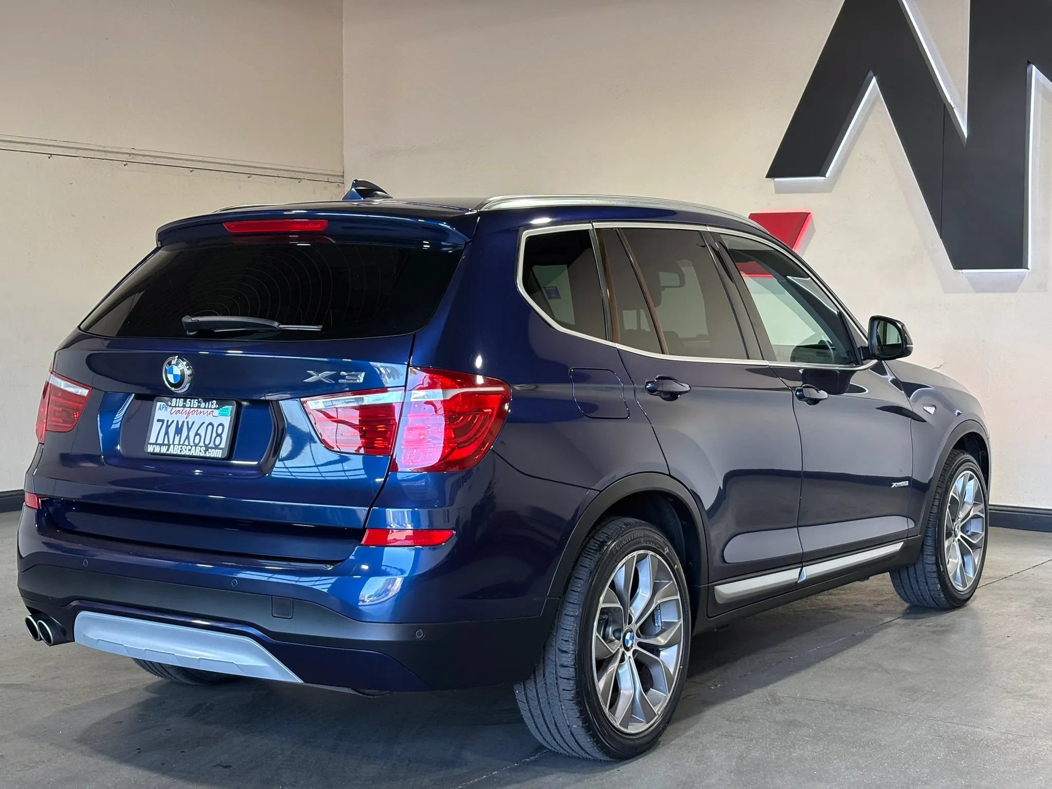 Used 2016 BMW X3 xDrive28i AWD/4WD image 6