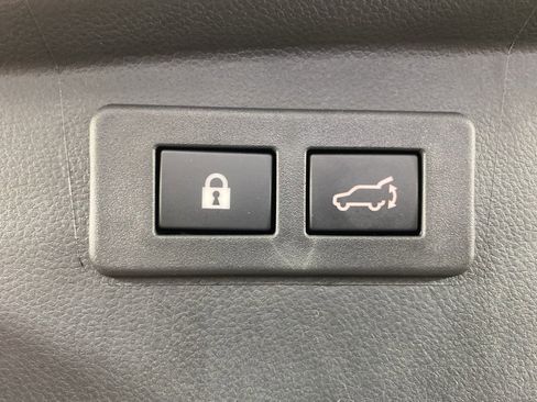 Certified 2025 Subaru Outback Touring XT image 30