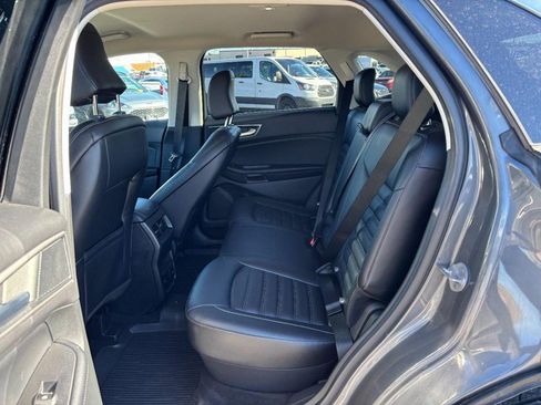 Used 2022 Ford Edge SEL w/ Convenience Package image 12