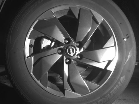 Used 2025 Nissan Rogue SV AWD/4WD image 12