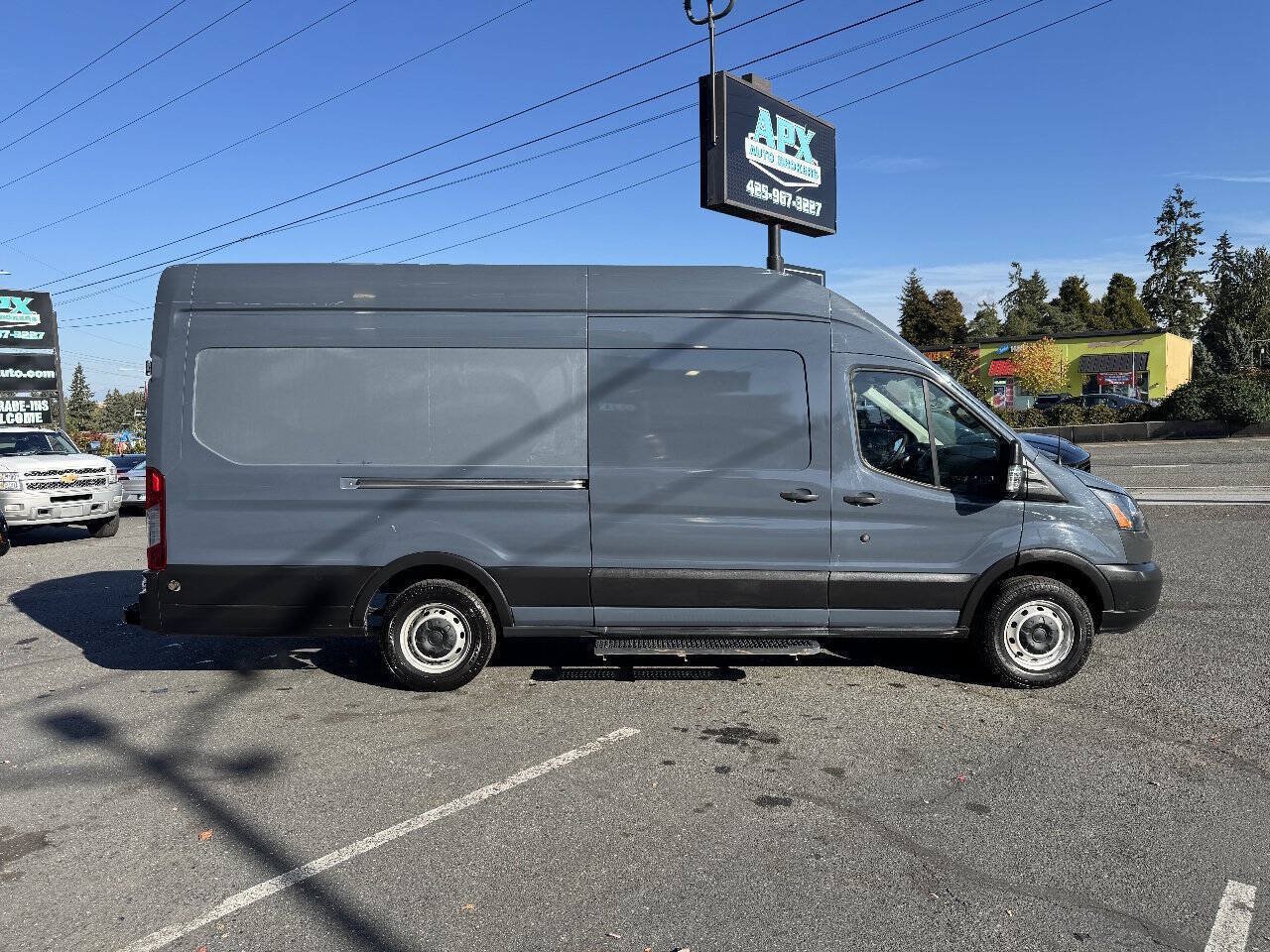 Used 2019 Ford Transit 250 148 High Roof Extended RWD image 8
