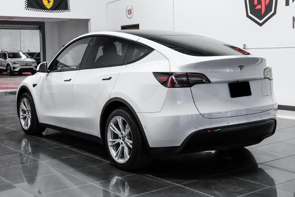 Used 2023 Tesla Model Y Long Range AWD/4WD image 11