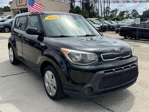 Used 2016 Kia Soul image 3
