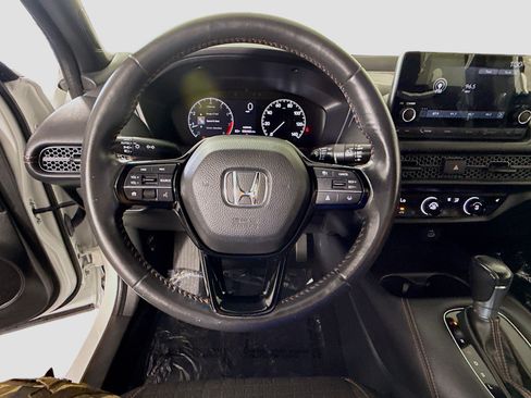 Used 2023 Honda HR-V Sport image 13