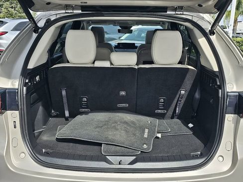 Certified 2024 MAZDA CX-90 Plug-In Hybrid w/ Preferred AWD/4WD image 12