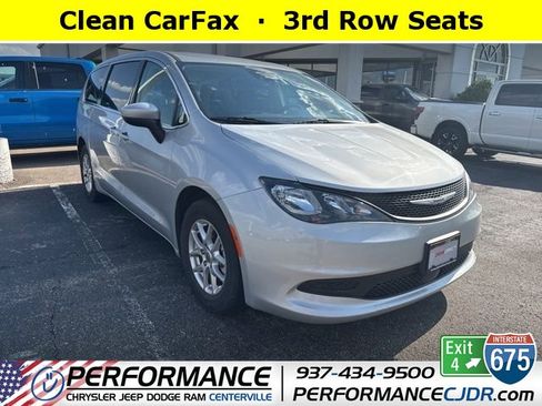 Used 2023 Chrysler Voyager LX image 1
