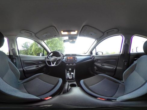 Used 2025 Nissan Versa SV FWD image 35