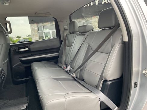 Used 2018 Toyota Tundra Limited w/ Limited Premium Package AWD/4WD image 38