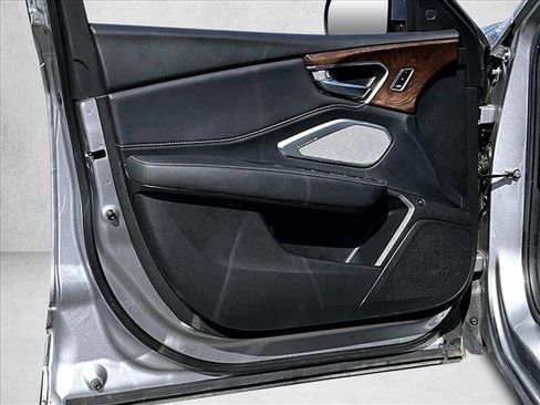 Used 2023 Acura RDX AWD w/ Advance Package image 17