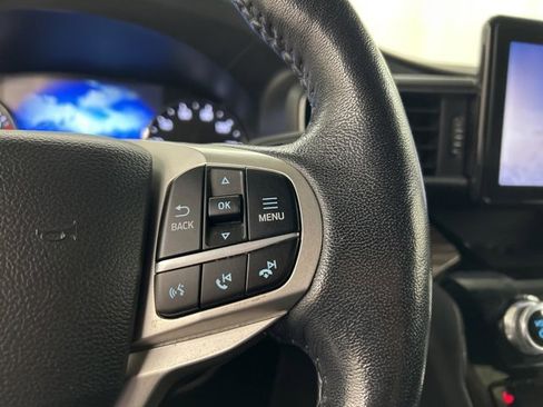 Used 2022 Ford Explorer Limited image 10