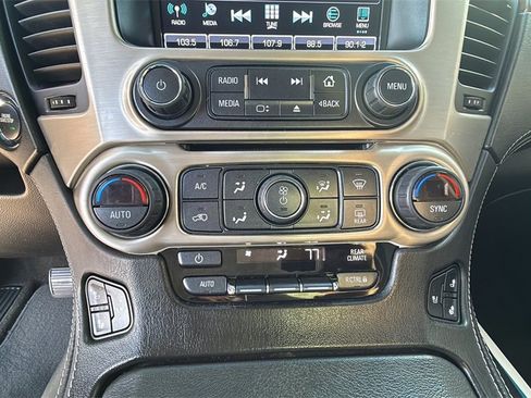 Used 2018 GMC Yukon Denali image 32