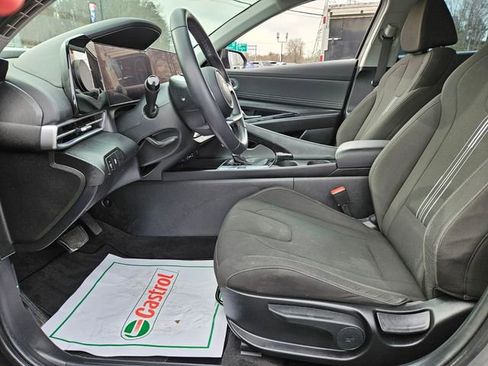 Used 2024 Hyundai Elantra SEL w/ Convenience Package FWD image 8