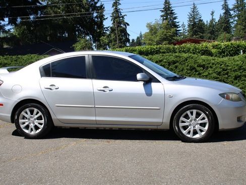 Used 2008 MAZDA MAZDA3 i Touring FWD image 11