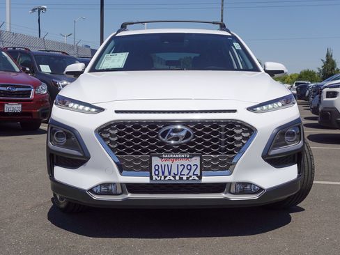 Used 2021 Hyundai Kona Limited AWD/4WD image 3