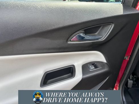 Used 2019 Chevrolet Equinox LT FWD image 25