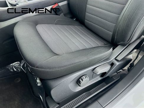 Used 2022 Ford Edge SE w/ Black Appearance Package image 27