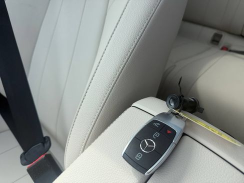 Certified 2025 Mercedes-Benz GLA 250 image 26