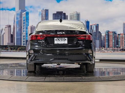 Used 2024 Kia Forte GT-Line FWD image 11