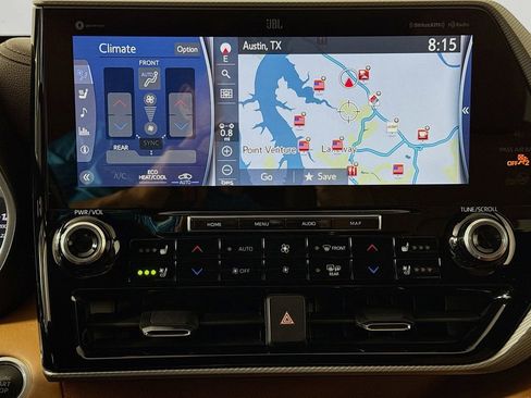 Used 2020 Toyota Highlander Platinum AWD/4WD image 13