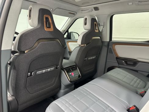 Used 2026 Rivian R1T Premium Quad AWD/4WD image 14