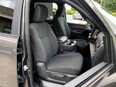 Used 2025 RAM 2500 Big Horn AWD/4WD image 7