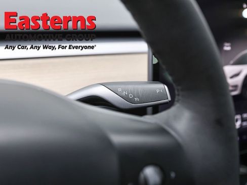 Used 2023 Tesla Model 3 Standard Range image 13