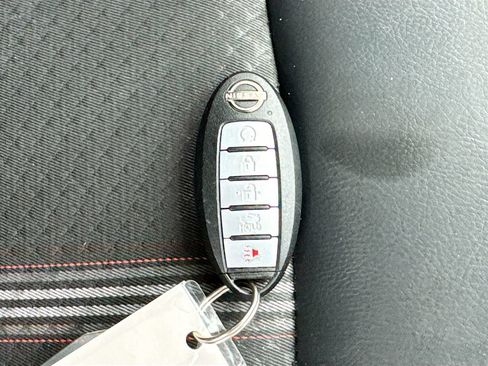 Used 2025 Nissan Altima 2.5 SR FWD image 32