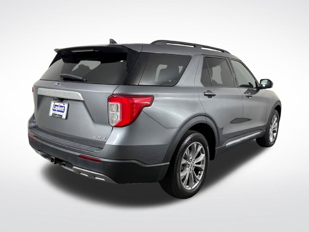 Used 2023 Ford Explorer XLT w/ Equipment Group 202A AWD/4WD image 5