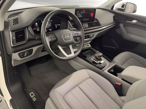 Certified 2023 Audi Q5 2.0T Premium Plus w/ Premium Plus Package AWD/4WD image 4