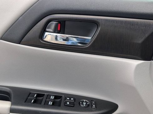 Used 2014 Honda Accord EX image 27