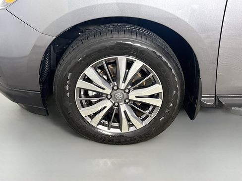 Used 2019 Nissan Pathfinder SV w/ Cargo Package FWD image 38