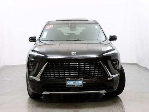 Certified 2025 Buick Enclave Avenir image 5