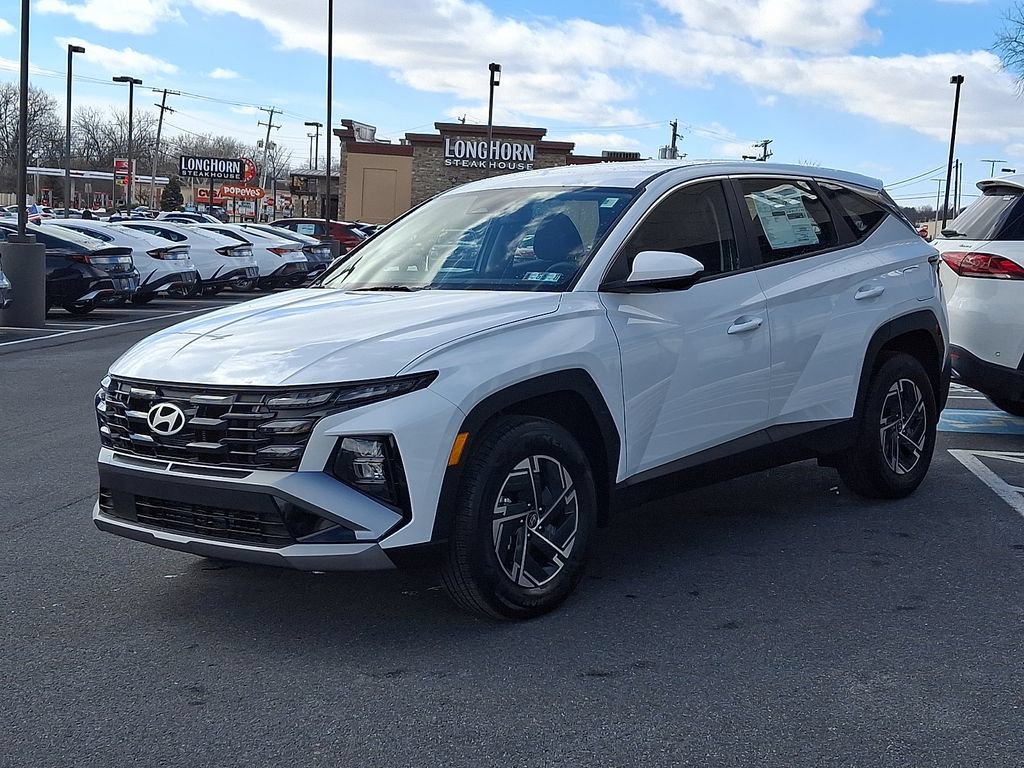 New 2026 Hyundai Tucson Blue SE AWD/4WD image 2