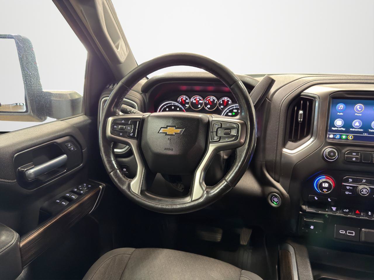 Used 2021 Chevrolet Silverado 2500 LT w/ Convenience Package AWD/4WD image 14