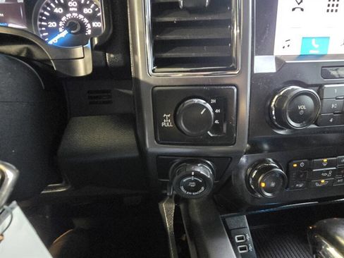 Used 2019 Ford F150 XLT w/ Equipment Group 302A Luxury image 17